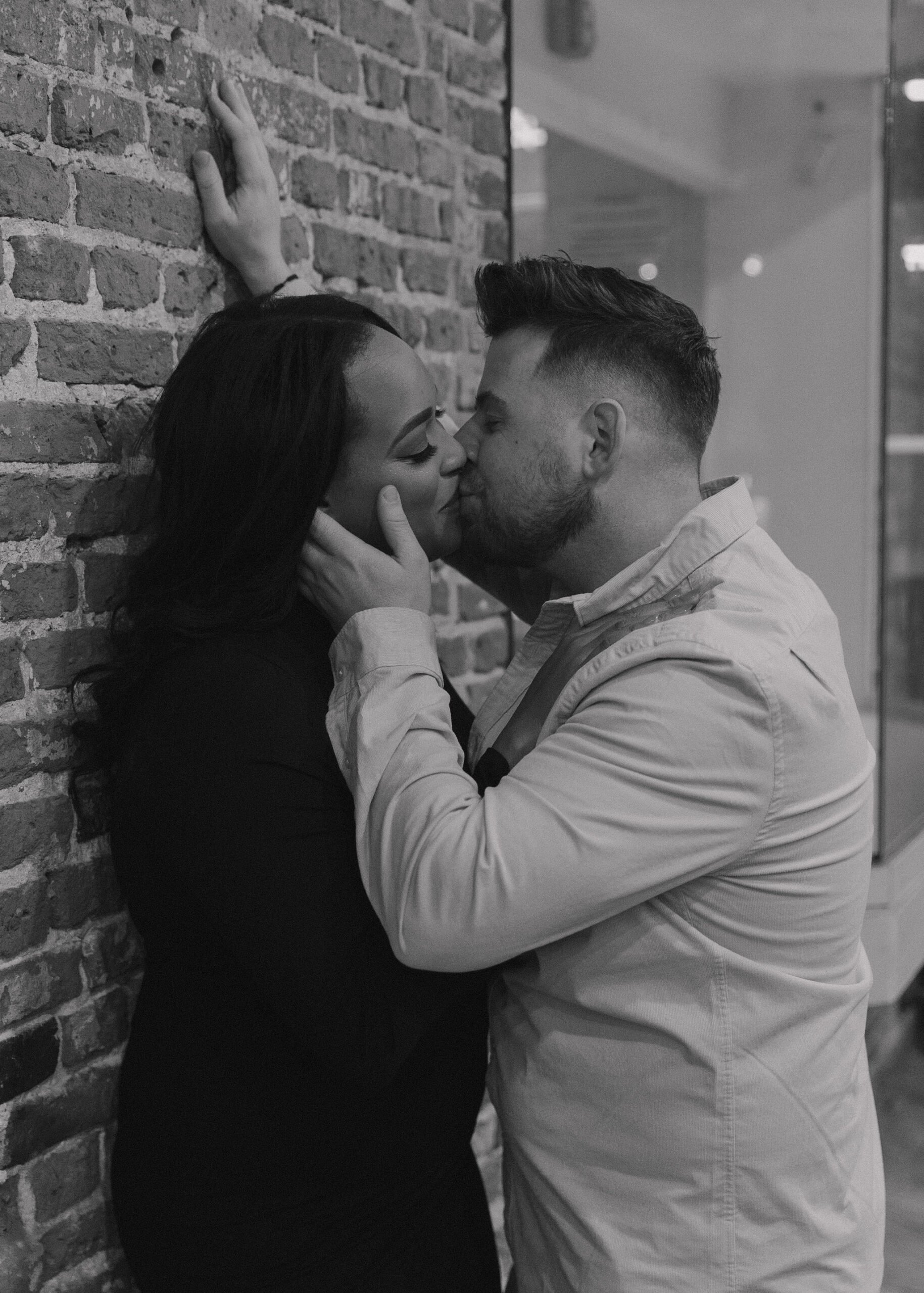 Couple kissing at their New York engagement photoshoot