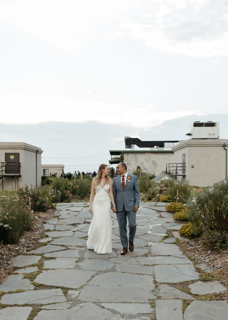 bride and groom brooklyn grange wedding portraits on the rooftop gardens