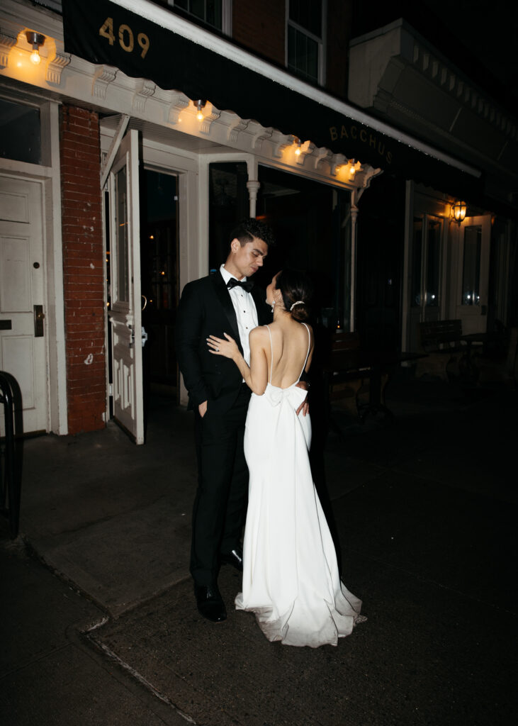 editorial restaurant wedding in brooklyn weddng photos