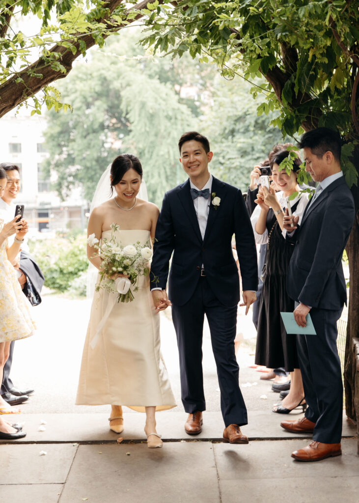 intimate central park wedding ceremony at cop cot